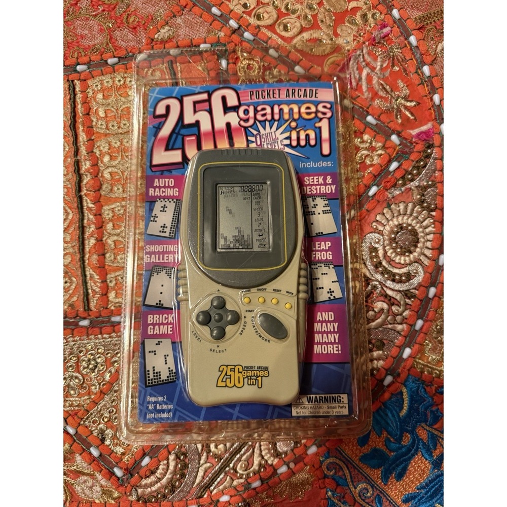 Vintage Pocket Arcade 256‎ GAMES IN 1 Electronic Handheld Game 1999 NIB